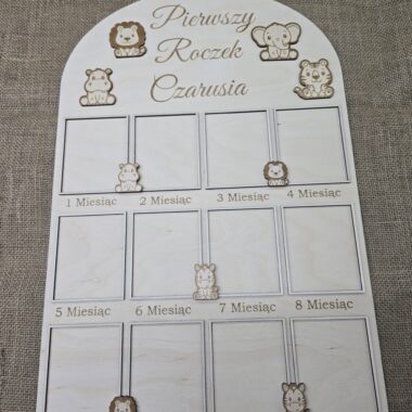 Drewniana tablica „Pierwszy Roczek” na 12 zdjęć – personalizowana pamiątka